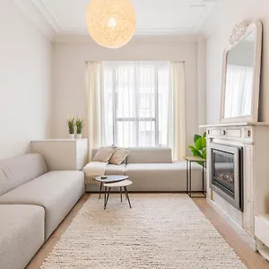 Luxurious, Updated, Warm & Stunning Terraces Vakantiehuis