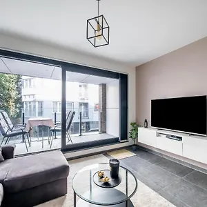 Cosy In With Private Terrace , Oostende België